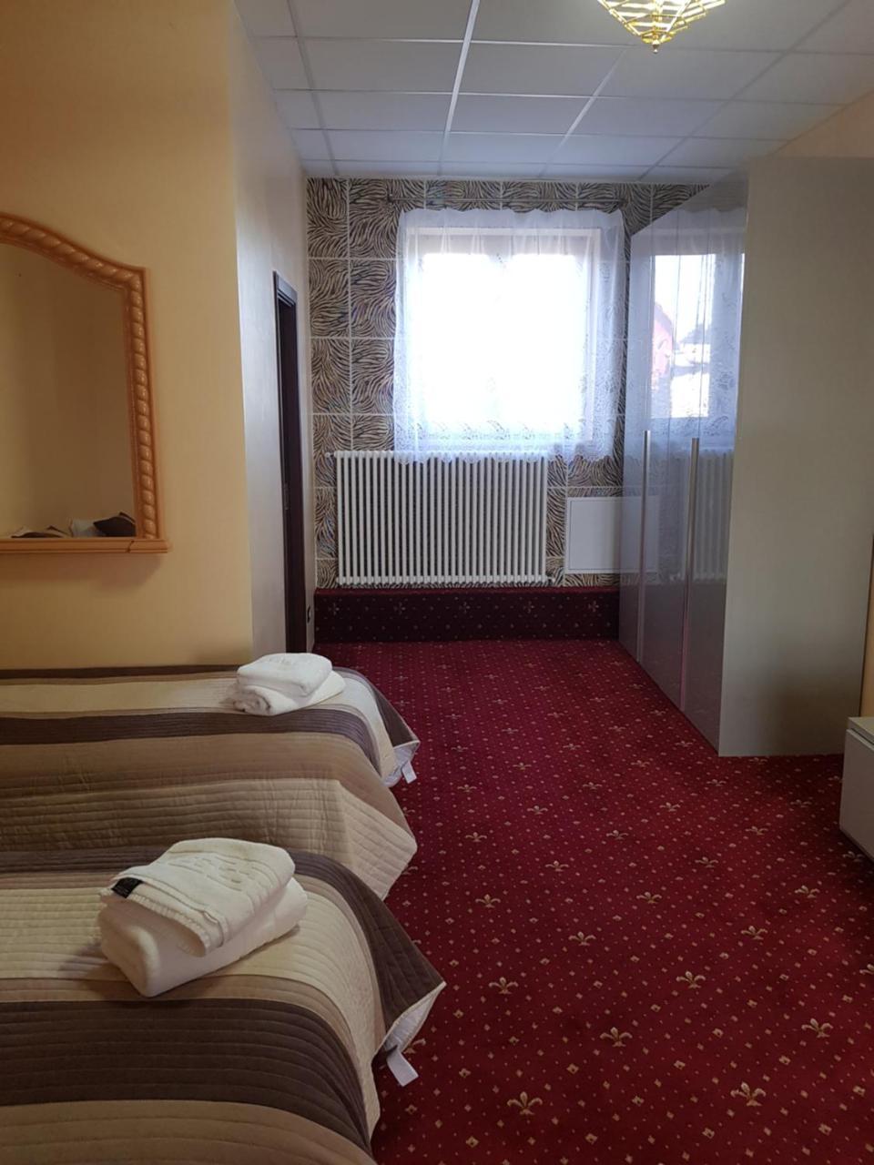 Liberty Junior Apartment Fagaras Exterior photo