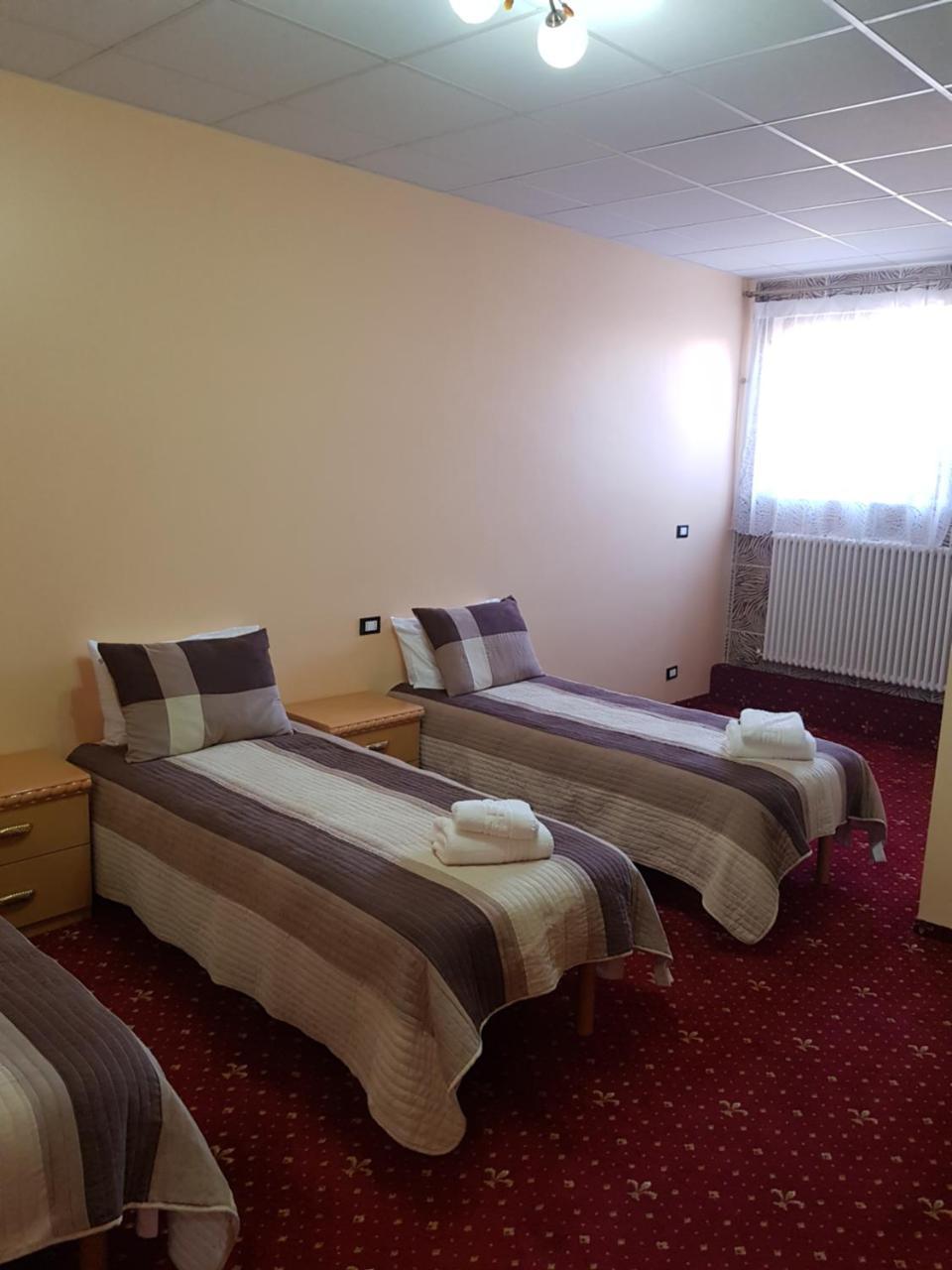 Liberty Junior Apartment Fagaras Exterior photo